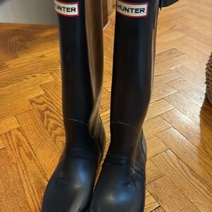 Hunter Black Tall Rain Boots